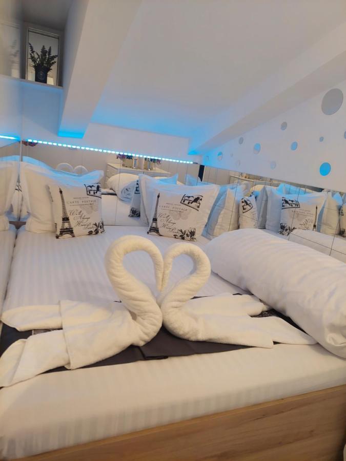 Duplex Marquis Lejlighed Braşov Eksteriør billede